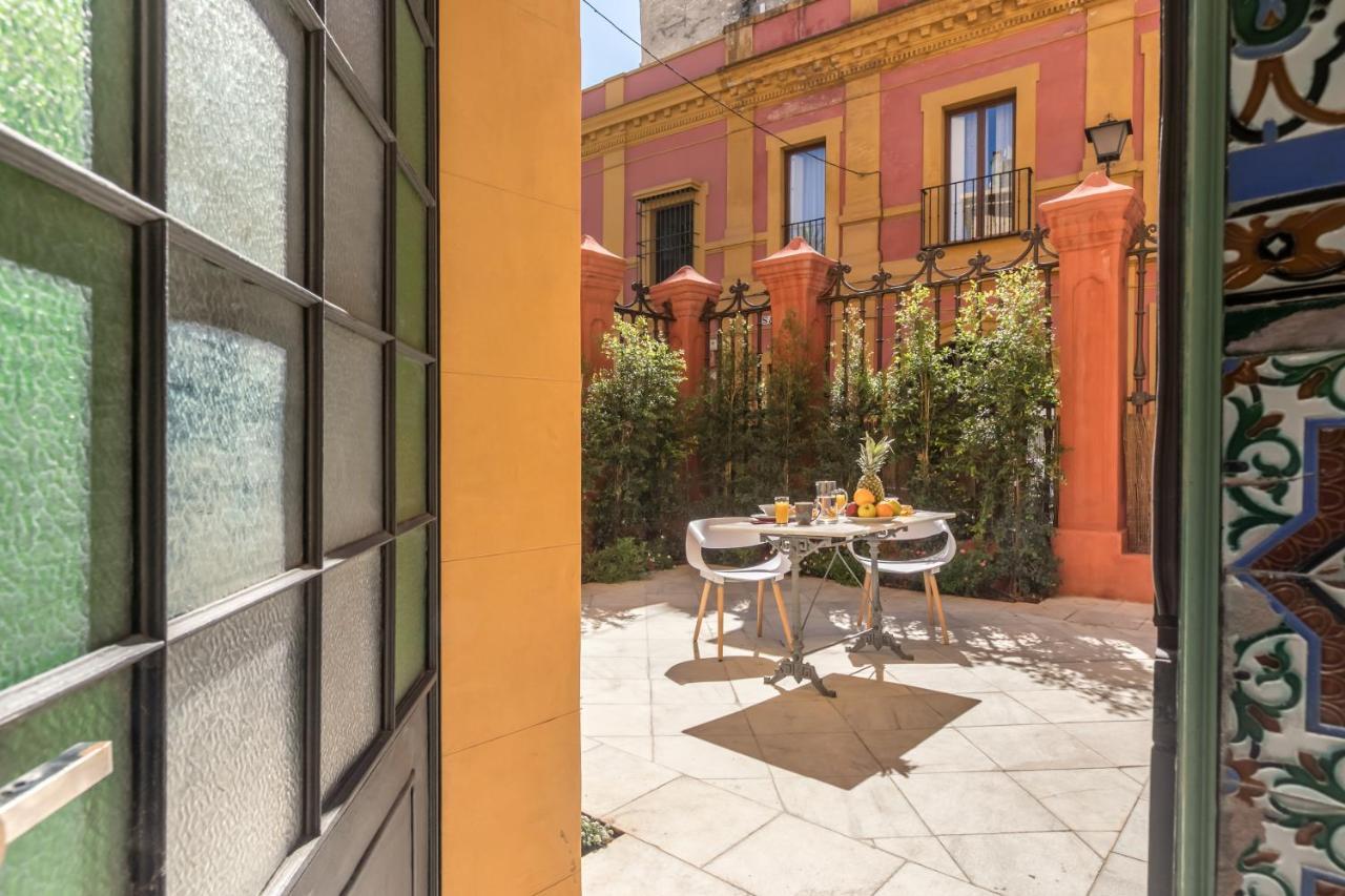 Casa Temprado Aparthotel Seville Exterior photo
